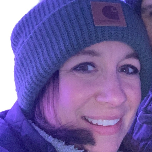 Meet your Posher, Jennifer - Picture 2 of 2